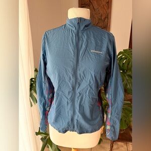 Patagonia Blue Lightweight Zip Jacket | Printed Back Panel | Women’s